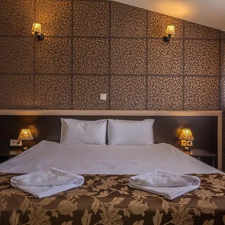 Royal Hotel